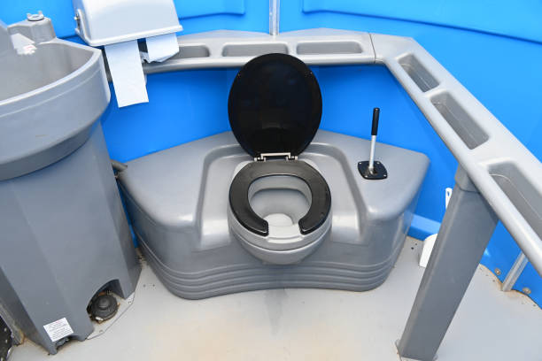 Best Portable restroom trailer rental  in Cedarburg, WI